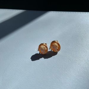 Vintage portrait stud earrings